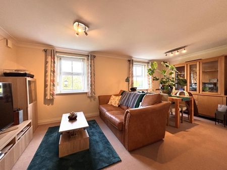 2 bedroom apartment to rent - Photo 2