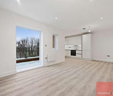 Beechwood Grove, Acton, W3 - Photo 4