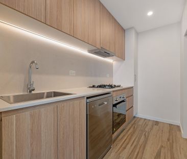 Modern one bedroom unit - 20% below market rent - Photo 1