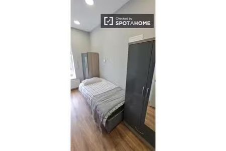 Bed for rent in a single room in Drumcondra, Dublin - Photo 3