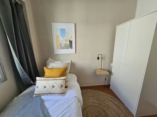 Carrer de Jaca, Valencia, Valencian Community 46010 - Photo 1