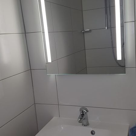 Joli studio au 2ème étage situé au coeur de Boudry - Photo 3