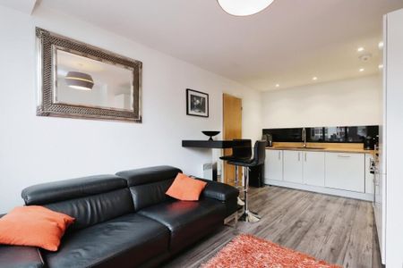 2 Bed Flat, Queens House, S1 - Photo 3