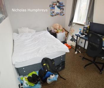 Dragon Road, Hatfield, AL10 - Photo 1