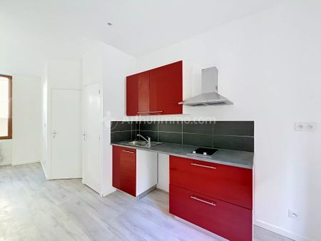 Location Appartement 1 pièce 20m² CLERMONT FERRAND 63000 - Photo 2