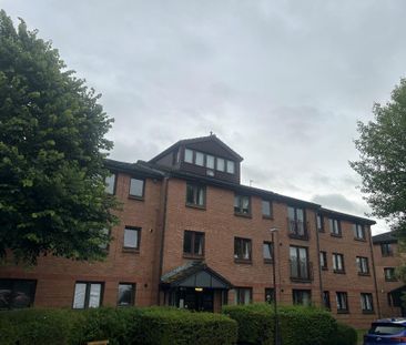 3 bedroom flat to rent - Photo 6