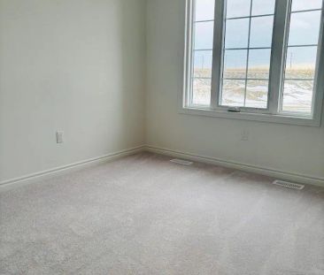 10 REIGATE AVENUE - Photo 6