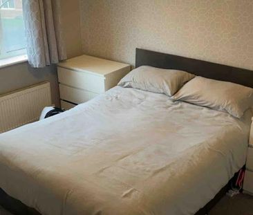 4 bedroom detached house to rent - Photo 5