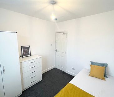 Room in a Shared House, Hillcroft Crescent, HA9 - Photo 3