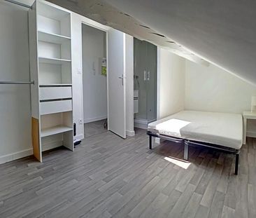 : Appartement 52.3 m² à SAINT ETIENNE - Photo 1