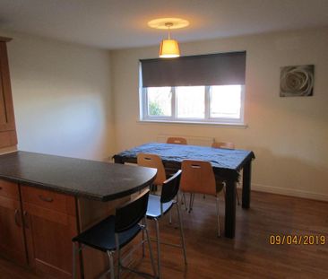 2 bedroom flat to rent - Photo 6