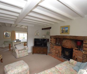 4 bedroom semi-detached house to rent - Photo 1