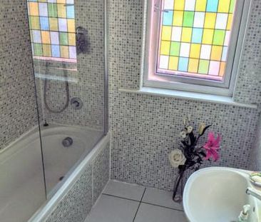 Convenient for City and West End, Quiet and Confortable - Photo 3
