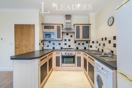 2 bedroom flat to rent - Photo 5