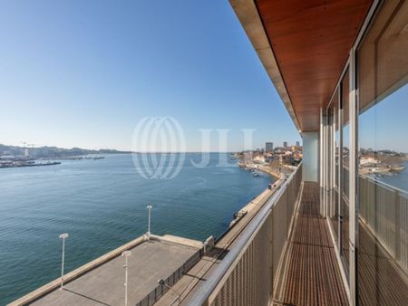 3 room luxury Apartment for rent in Lordelo (Lordelo do Ouro), Porto, Distrito do Porto - Photo 2