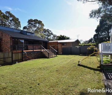 Spacious Family Home in a Sought-After North Nowra Location - Photo 3