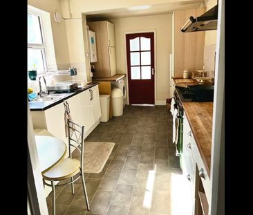 Room in a Shared House, Ena Avenue, NG2 - Photo 5