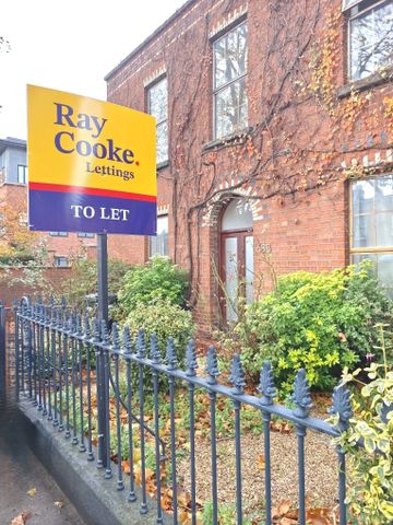 South Circular Road, Dublin 8 - Photo 2