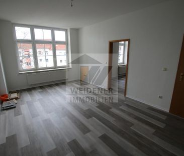 Eine top sanierte 2 Raum Wohnung mit hochwertigem Badezimmer! - Photo 2