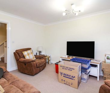 3 bedroom house to rent Alder Carr Close, Redditch, Worcestershire,... - Photo 1