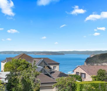 Come for the views, stay for the captivating design - Photo 2