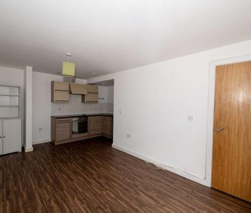 1 bedroom flat to rent - Photo 2