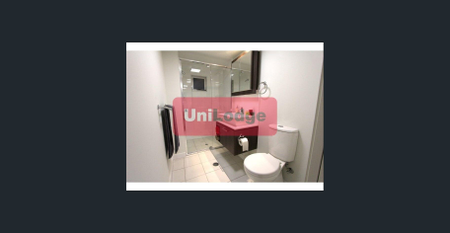 1 Bedroom in a 2 bedroom apartment, available now - Photo 2