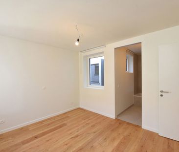 Groot, ongemeubeld nieuwbouwappartement in de Lippenslaan - Foto 1