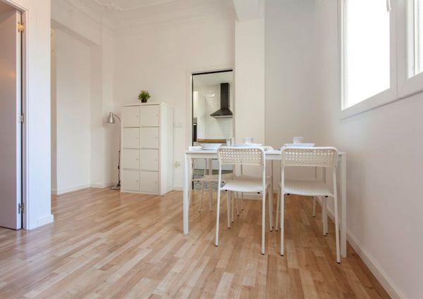 Room with double bed in Actor Llorens Street