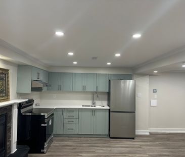 For Lease - 3394 Crimson King Circle Unit# Lower, Mississauga, Ontario - Photo 2