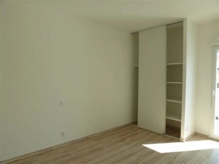 Location appartement 2 pièces - 55m² à Lorient (56100) - Photo 2