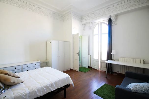 Gran Via de les Corts Catalanes, Barcelona, Catalonia 08004 - Photo 1