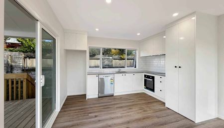 Experience Modern Living in a Free-Standing, N... - Photo 3