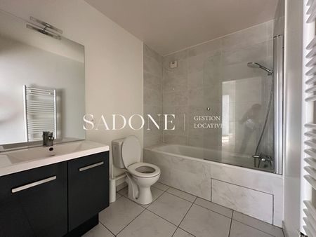 Location Appartement 4 pièces 81,06 m² à Asnières-sur-Seine - Photo 2