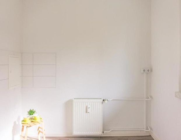 2-Raum-Balkonwohnung mit Badewanne - Foto 1