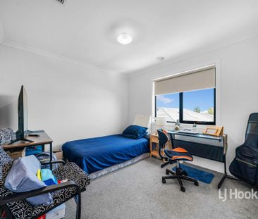 8 Gosfield Drive, Werribee VIC, Belconnen - Photo 6