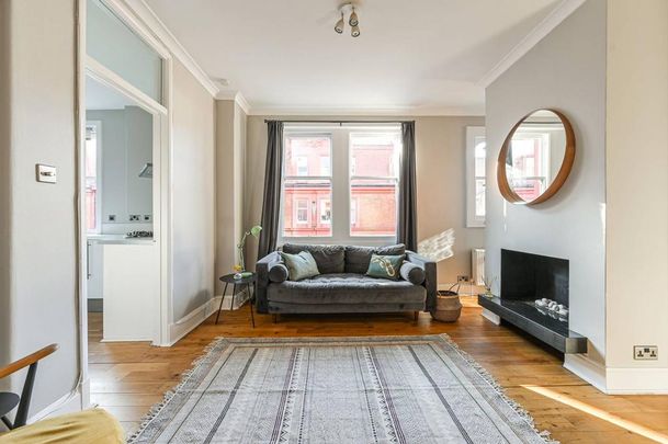 2 bedroom flat to rent - Photo 1