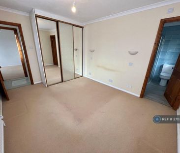 4 bedroom detached house to rent - Photo 6