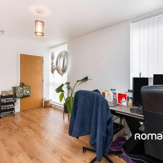 Grandview, Farnborough Road, Farnborough, GU14 - Photo 1