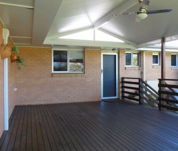 Spacious Family Home with Stunning Entertainer’s Deck - Photo 6