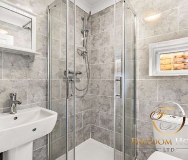 Popular Location Room 3 - Photo 5