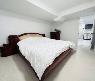 For Lease - 68 Marbrook Street Unit# Bsmt Apt B, Richmond Hill, Ont... - Photo 4