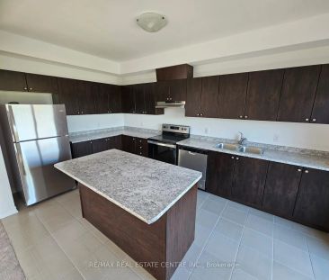 Condo Townhouse For Lease | X9244741 - Photo 4