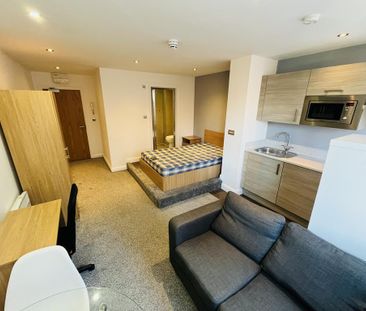 Studio to rent - Photo 1