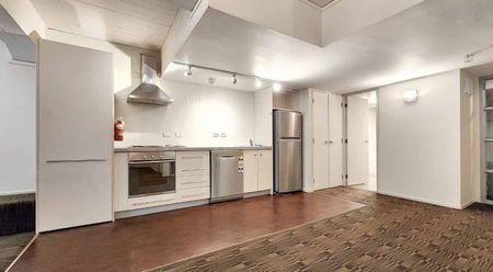 Welcome to Vespa - 20 Hanson Street - Photo 4