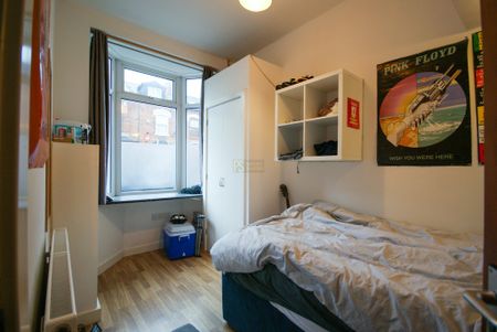 21 Dawlish Road - Photo 2