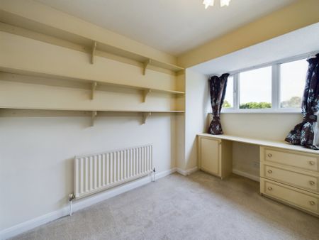 3 bedroom House to rent - Photo 2