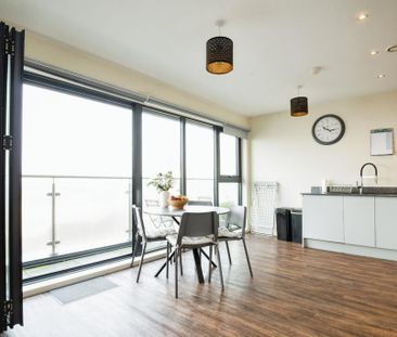 2 bedroom flat to rent - Photo 5