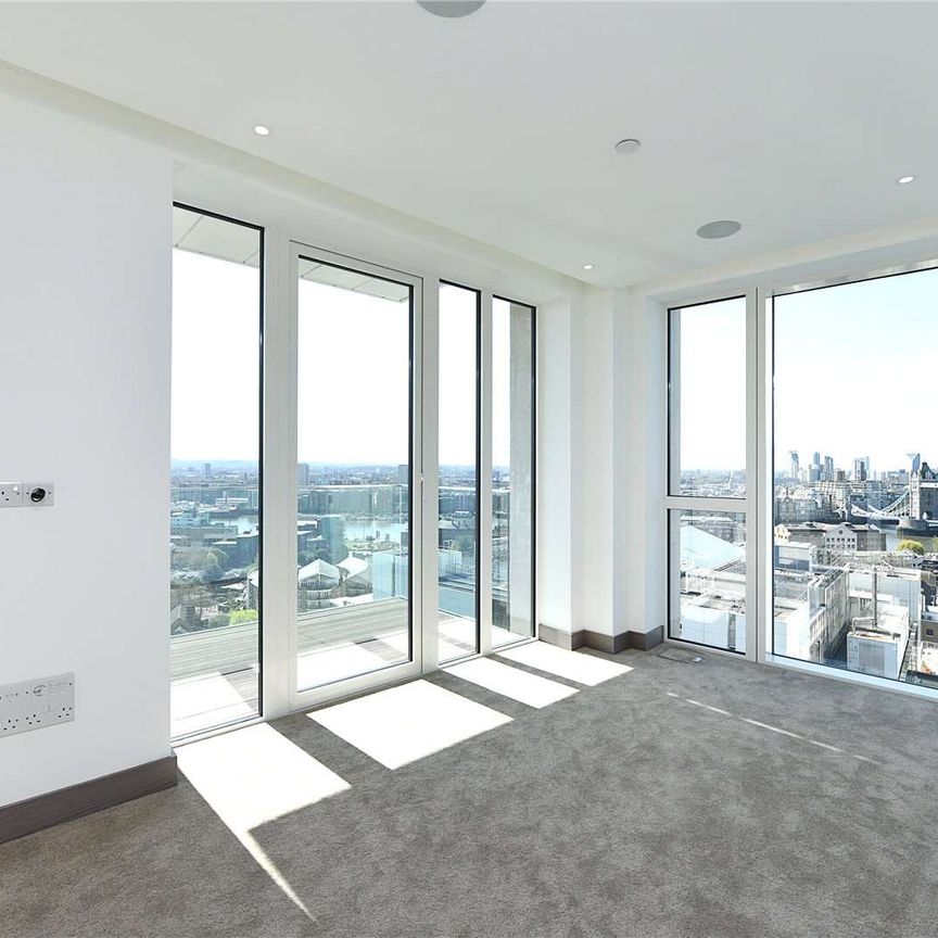 A beautifully appointed three bedroom apartment situated on the 16th floor of this prestigious, luxury development, located in a most favored part of Wapping. - Photo 1