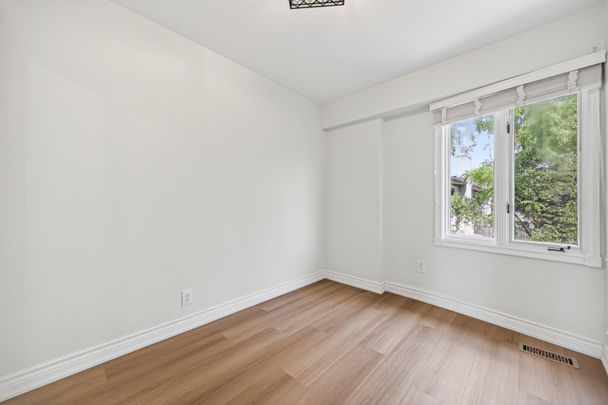 For Lease - 109 Brant Street, Oakville, Ontario - Photo 1